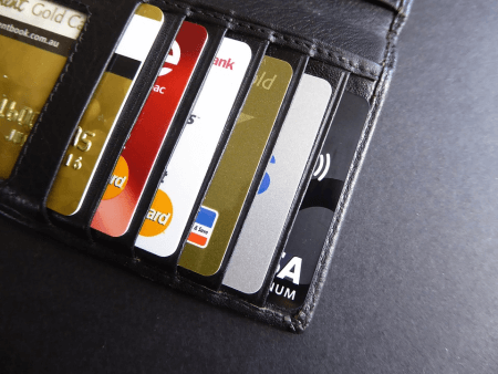 Diferencia entre una tarjeta de débito y una tarjeta de débito