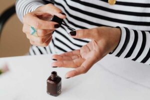Diferencia entre Esmalte de uñas y Laca de uñas